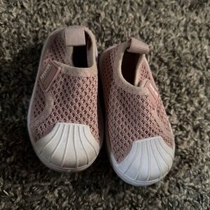 Kids Slip-On Mesh Sneakers in Light Pink - Comfortable Everyday Shoes